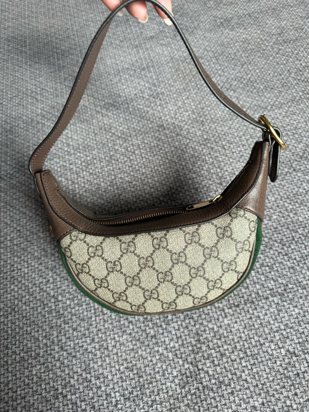 Gucci Brown Leather Zipper Shoulder Bag with Gold Hardware